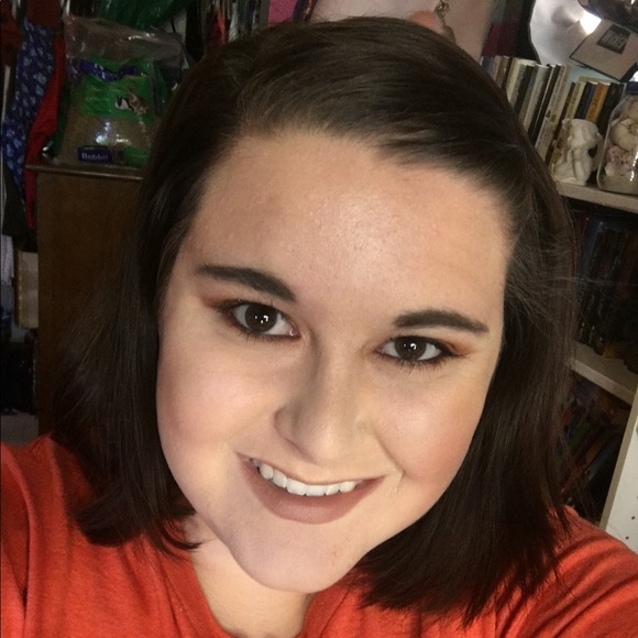 Meet your Posher, Taylor - Picture 1 of 1